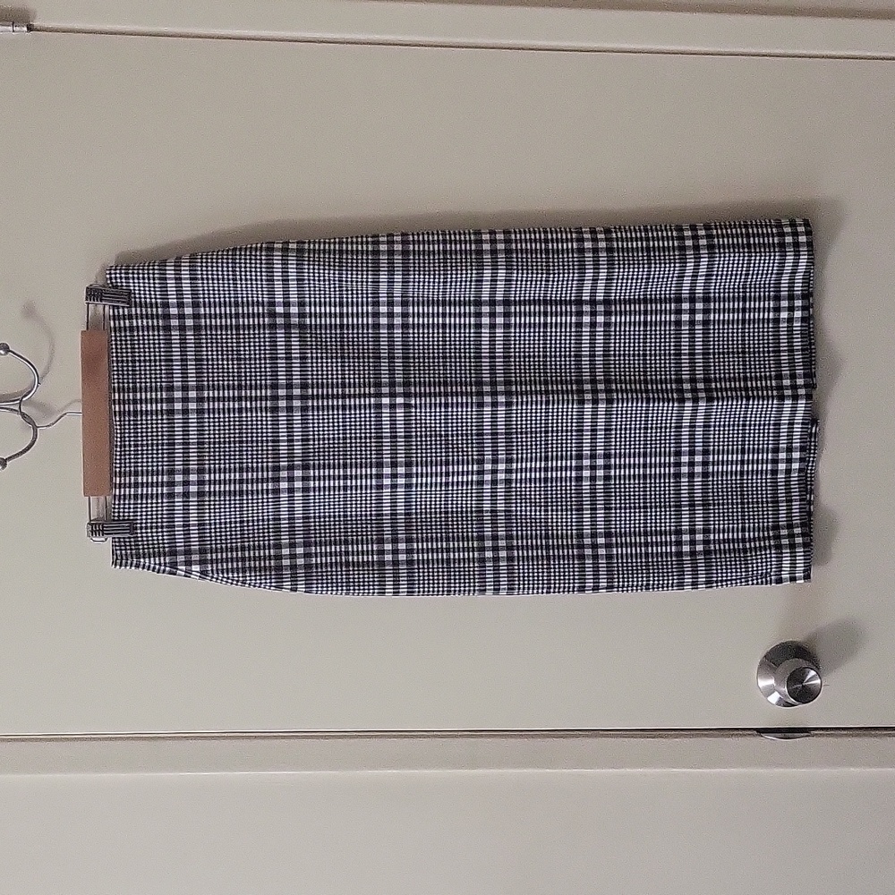 Black & White plaid pencil skirt